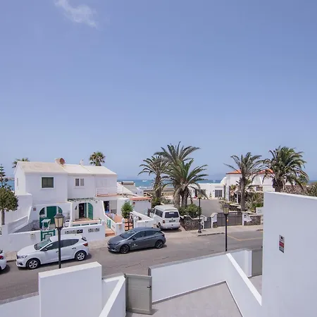 Poris 2 Beachfront By Holidays Apartment *